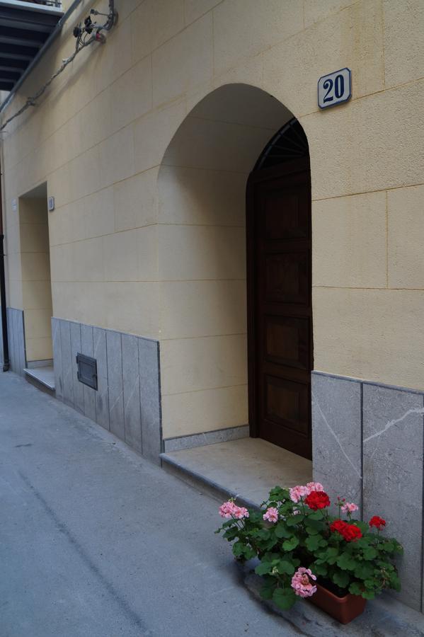 Guascone Apartments Palermo Buitenkant foto